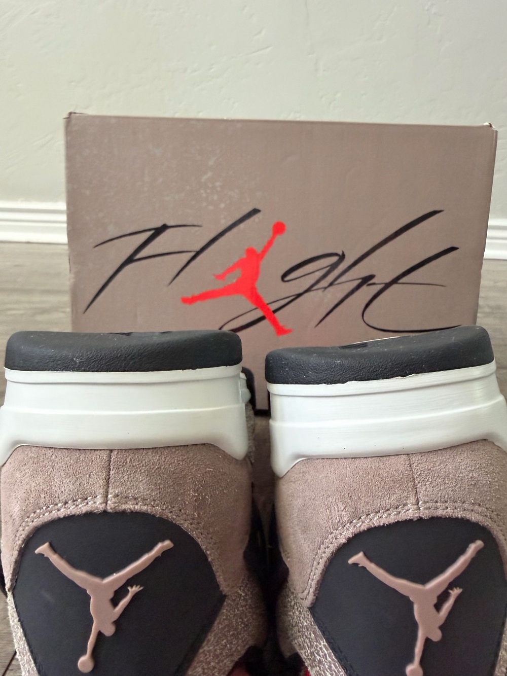 Nike Air Jordan 4 Retro Taupe Haze Mens Size 9 DB0732-200 OG Box Sneaker - Picture 11 of 13